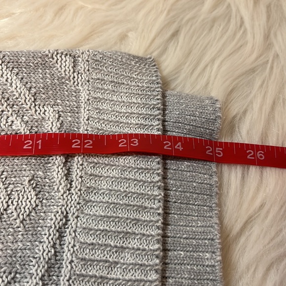 Pink Rose Grey Knit Sweater - Picture 10 of 10